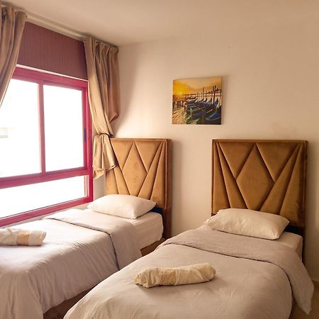 טנג'יר Appartement A Malabata En Face Centre Commercial Megarama & La Gare De Tgv M2 מראה חיצוני תמונה